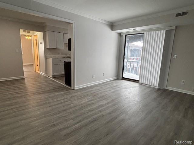 Building Photo - 250 E Thirteen Mile Rd