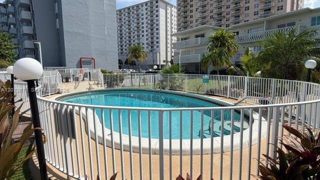 Building Photo - 450 Golden Isles Dr