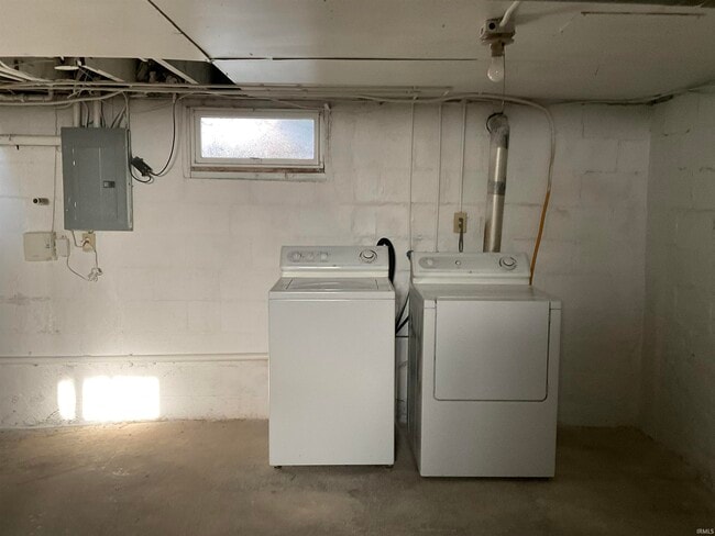 Building Photo - 2206 Brown St