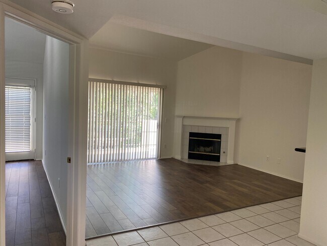 Building Photo - 24111 Del Monte Dr.