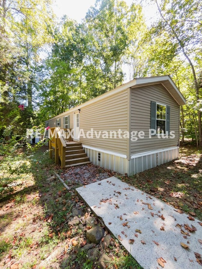 Building Photo - 226 Asal Rd