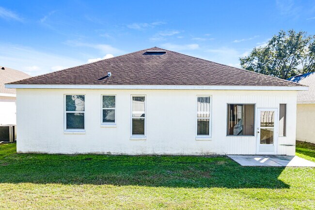 Building Photo - 115 Cork Way