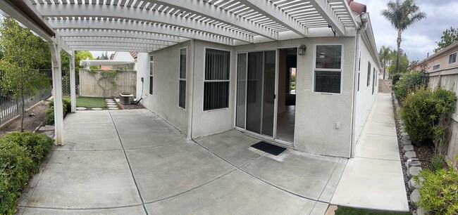 Building Photo - 40628 Corte Albara