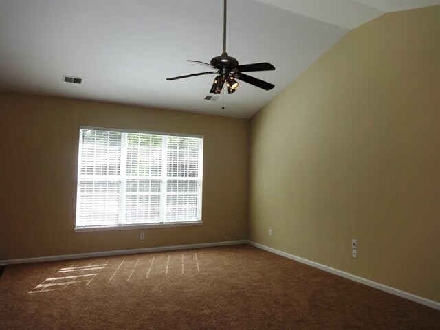 Building Photo - 113 Sumpter Hill Dr