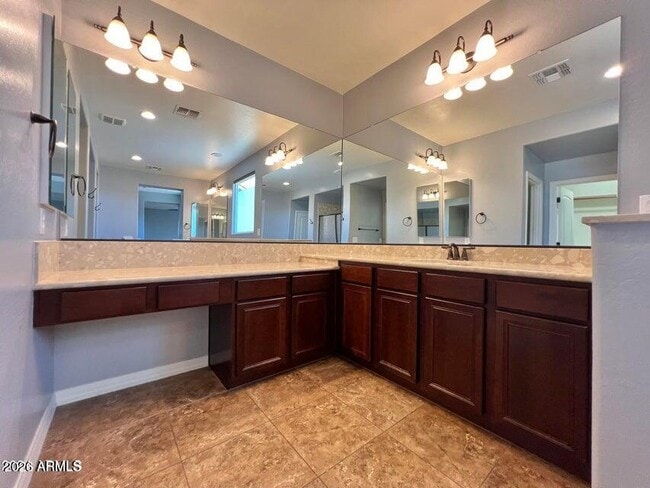 Building Photo - 3886 E Rawhide St