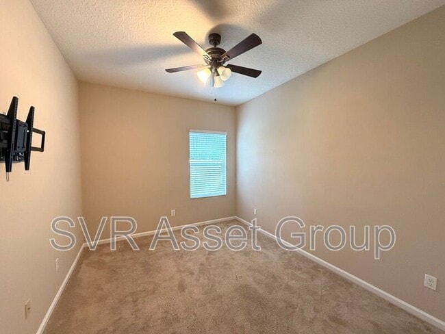 Building Photo - 641 Glendale Ln