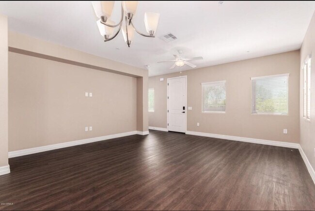 Living room 1st floor showing front door - 2821 S Skyline