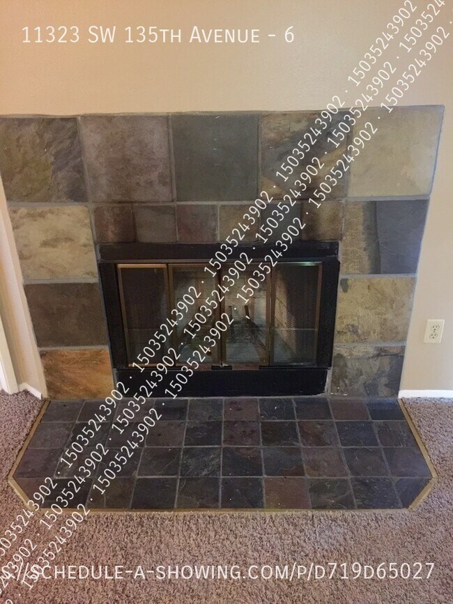 Building Photo - 11323 SW 135th Ave