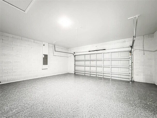 Building Photo - 8070 SW 131st Ln
