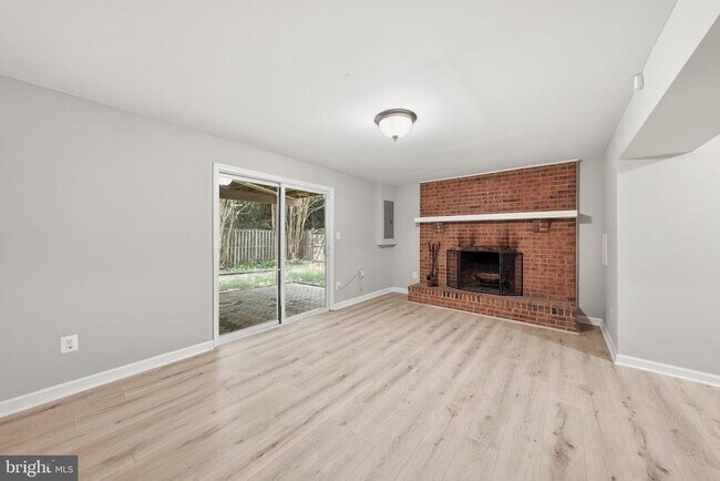 Building Photo - 14126 RED RIVER Dr