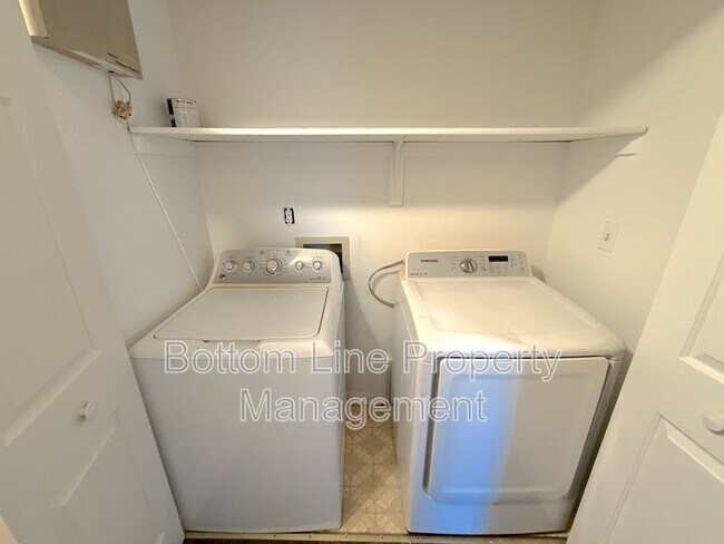 Building Photo - 8105 Chrisbry Ln