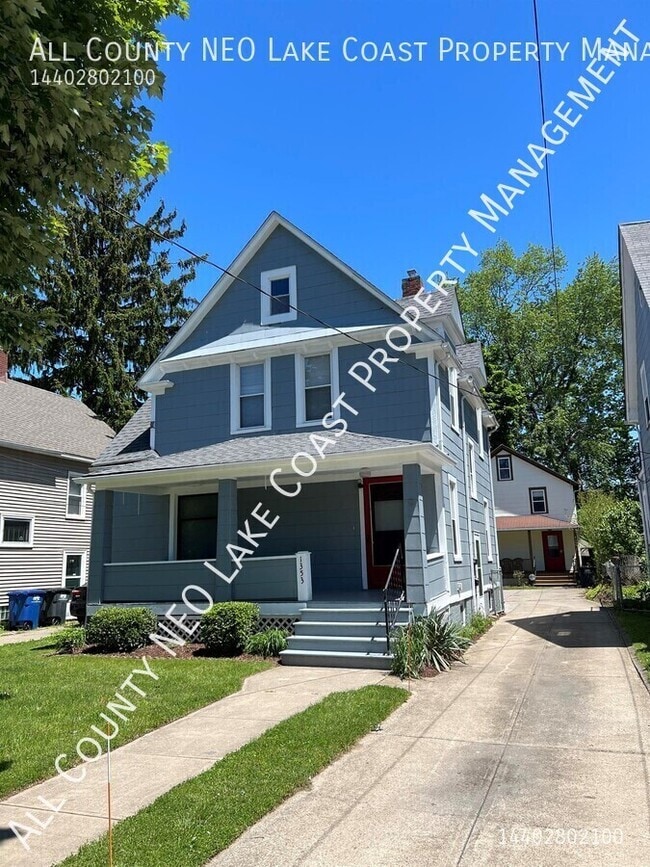 Building Photo - 1353 Cove Ave