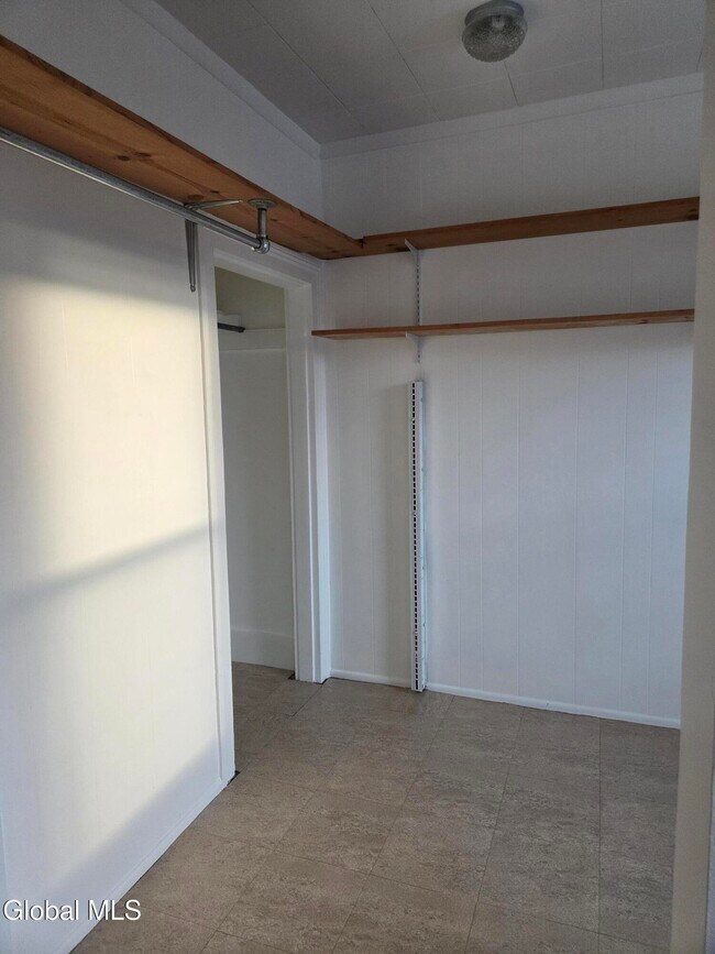 Building Photo - 669 Pawling Ave