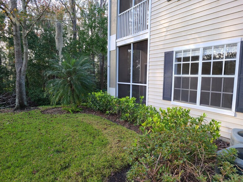 Outside4 - 4220 Summer Landing Dr
