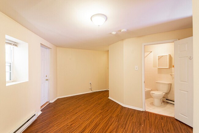 Building Photo - 1635 Passyunk Ave