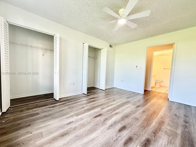 Building Photo - 1743 Village Blvd