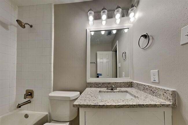 Building Photo - 31115 Perlican Dr