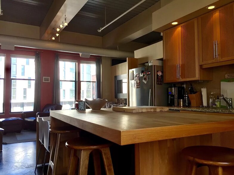 Open Kitchen - 27 Wareham St