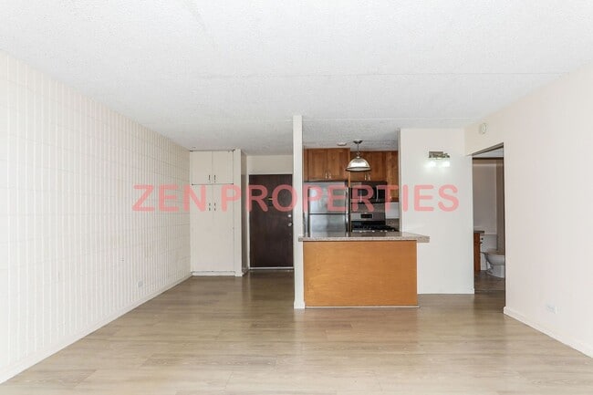 Building Photo - 1 Bdrm 1 Bath 1 Parking at Makiki Hillside