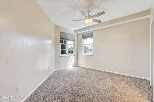 Building Photo - 3015 Aqua Vista Ln