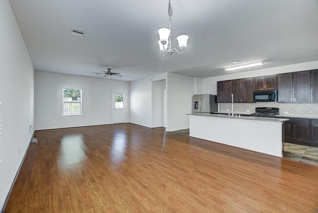 Building Photo - 3323 Creole Bay Ln