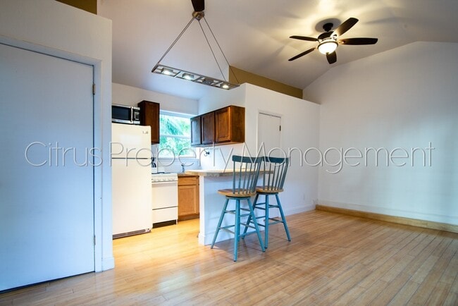 Building Photo - Cute 3/3 Home Near Sodo