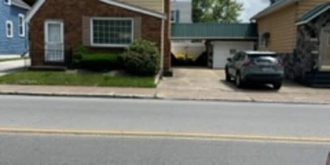 Primary Photo - 633 W26th