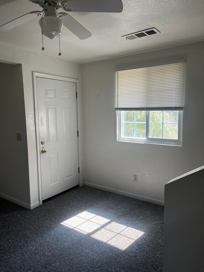 Building Photo - 40671 Old Three Rivers Rd