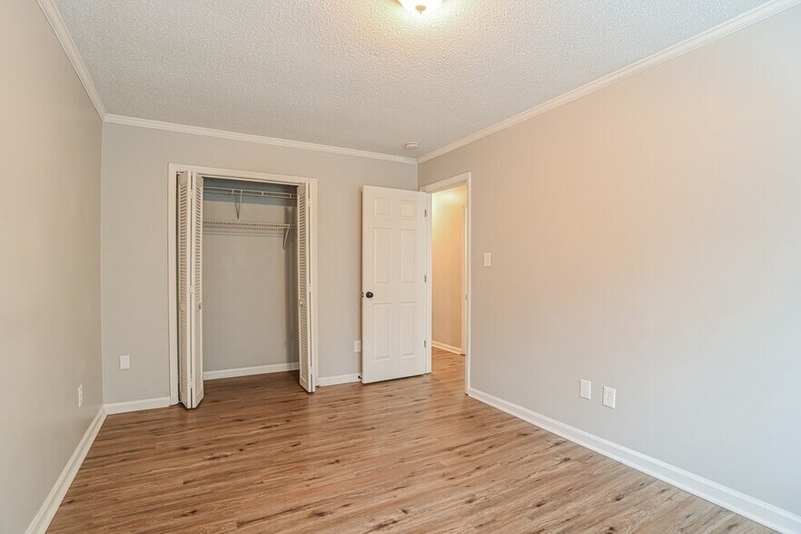 Building Photo - 7317 Rockwood Forest Ln