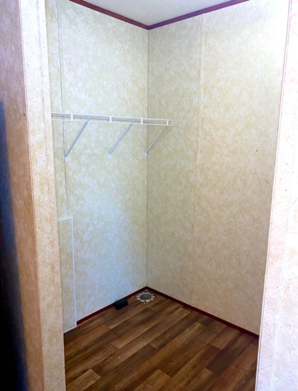 Building Photo - 104 Persimmon Dr