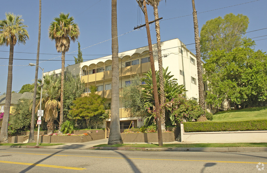 Primary Photo - Hacienda Apartments