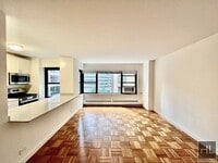 Building Photo - EAST 55 STREET