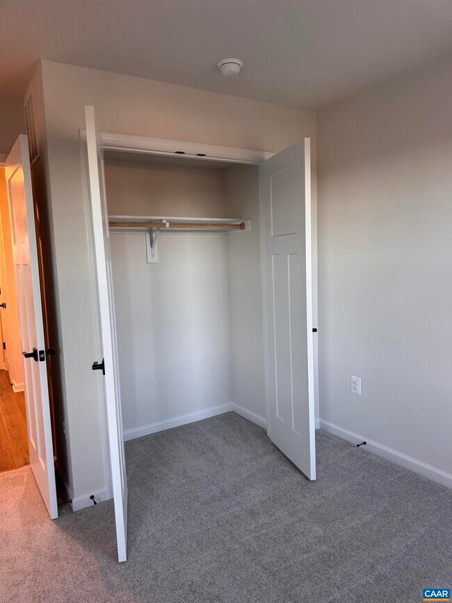 Building Photo - 2225 Woodburn Rd