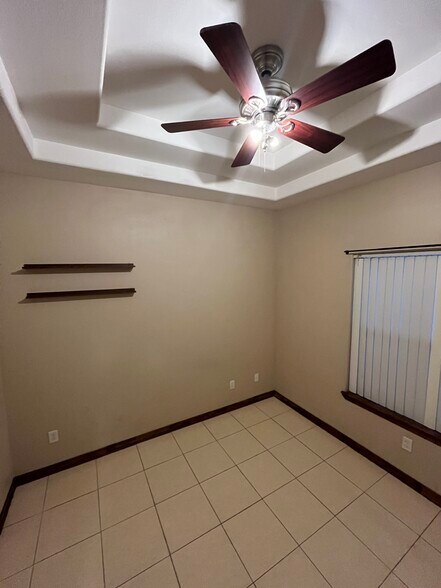 Guest Bedroom - 3043 Scotland Dr