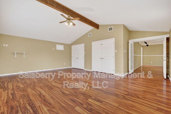 Building Photo - 1305 Elizabeth Blvd