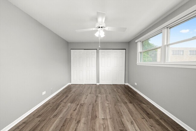 Building Photo - 333 S East Ave