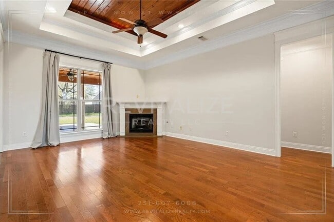 Building Photo - Charming 4 Bedroom/2.5 Bathroom in Fairhope!
