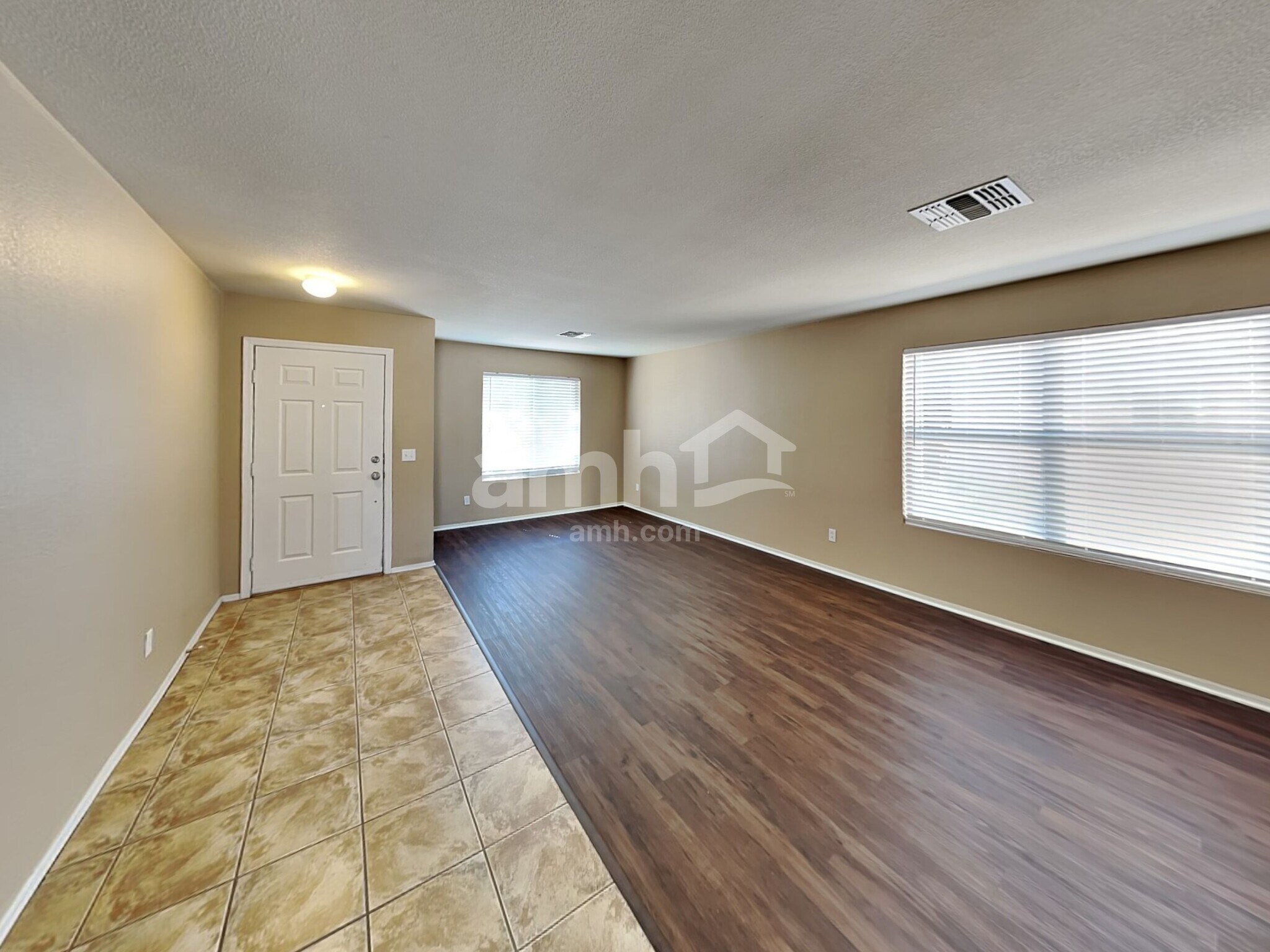 Building Photo - 2683 S Sailors Way