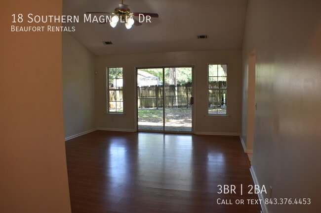 Building Photo - 18 Southern Magnolia Dr