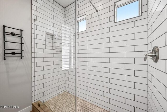 Building Photo - 3030 N 38th St