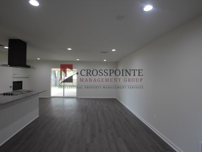 Building Photo - COMING SOON! 3 Bed 2 Bath Home in South Tyler! Tour Today!