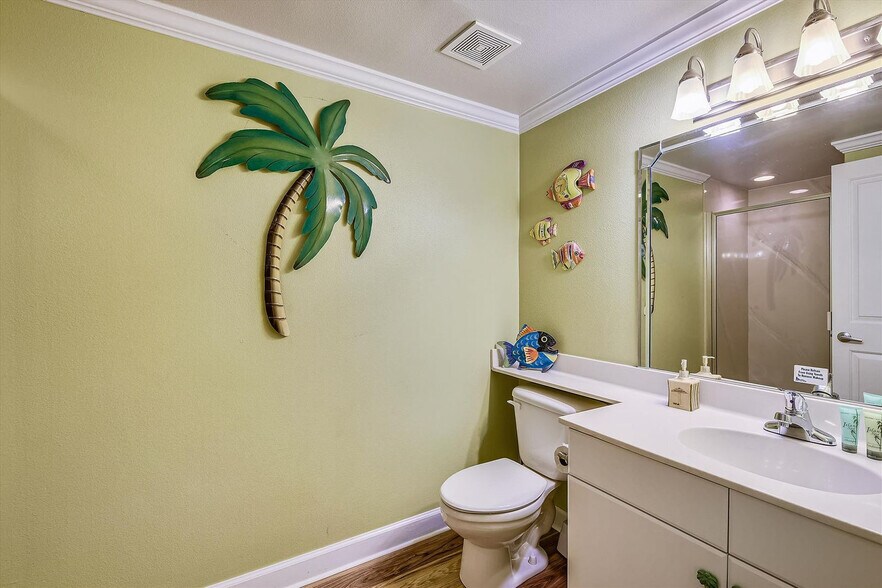Building Photo - 104 Gulfside Ct