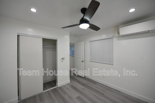 Building Photo - 7260 Yolanda Ave