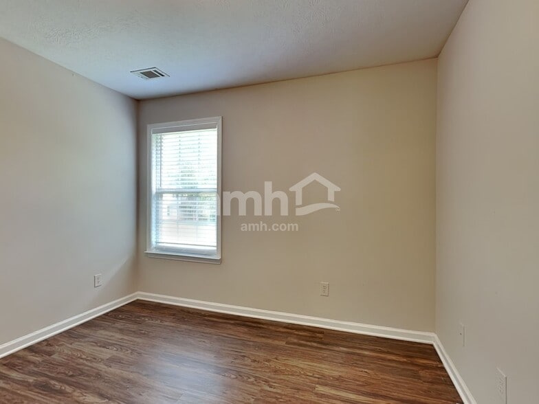 Building Photo - 4272 Round Stone Trl