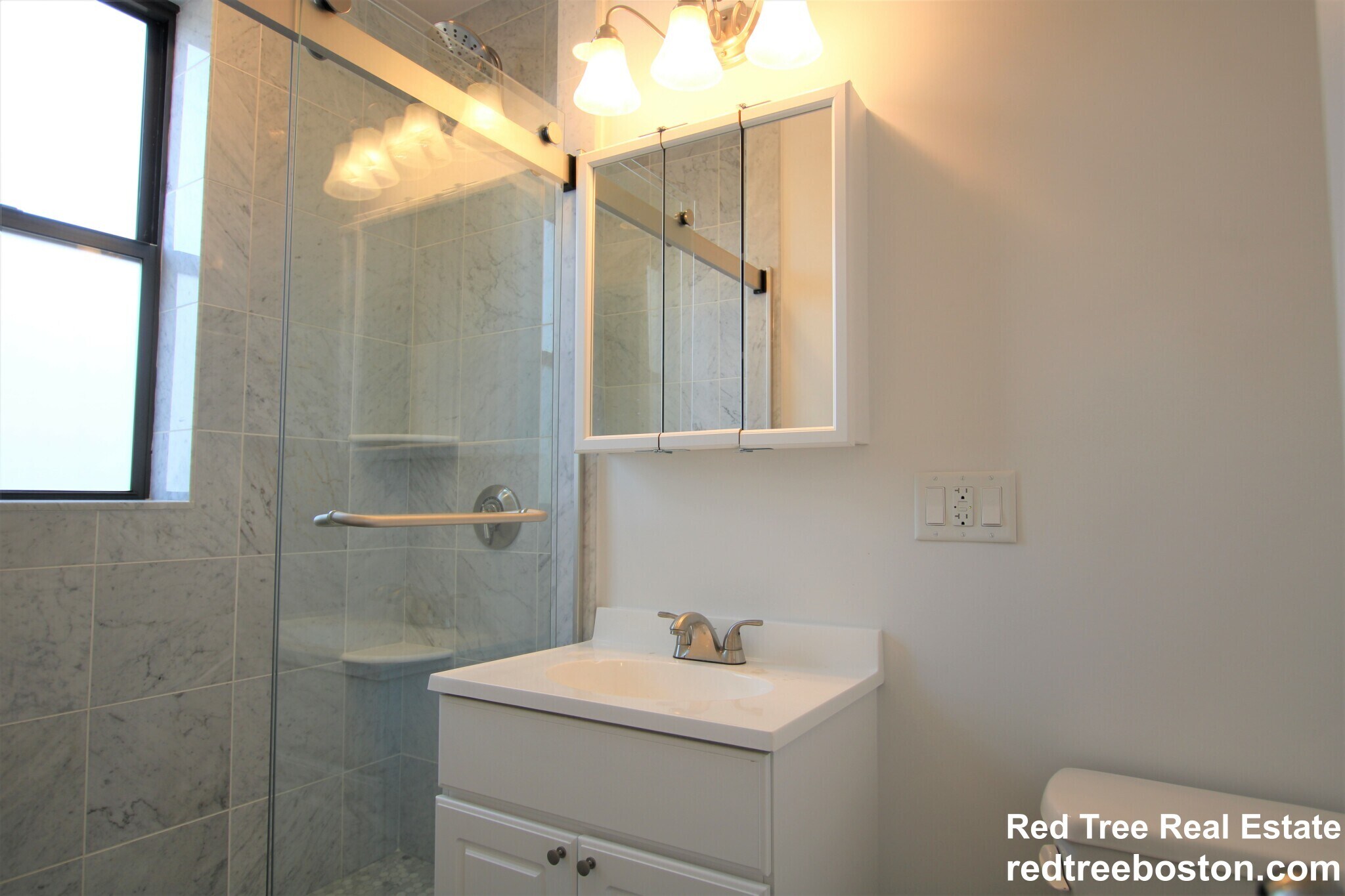 Building Photo - 11 Queensberry St