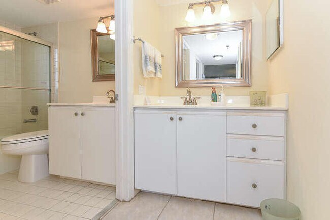 Building Photo - 300 John F Kennedy Dr