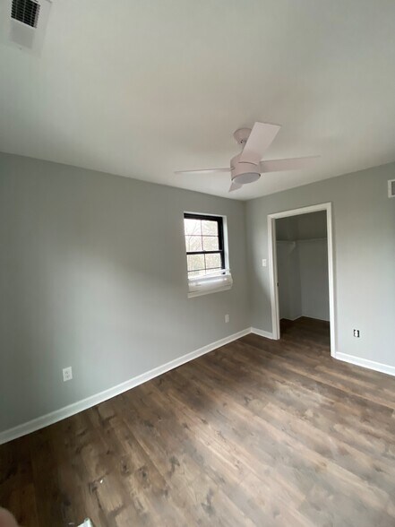 Bedroom - 263 S York Rd
