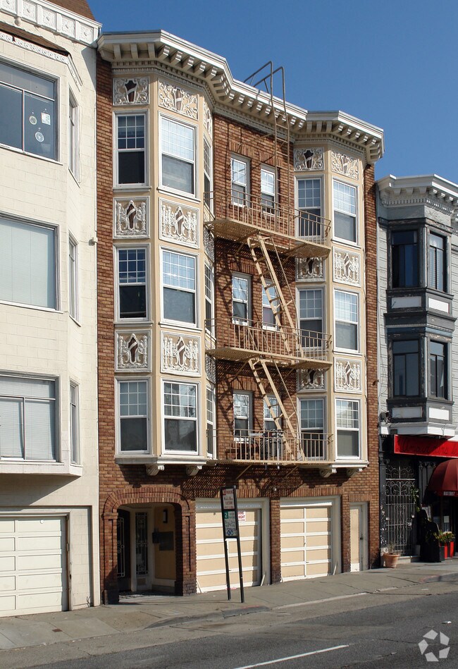 Building Photo - 1610 Lombard