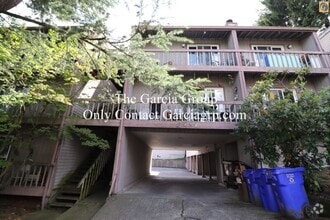Building Photo - 3712 S Kelly Ave