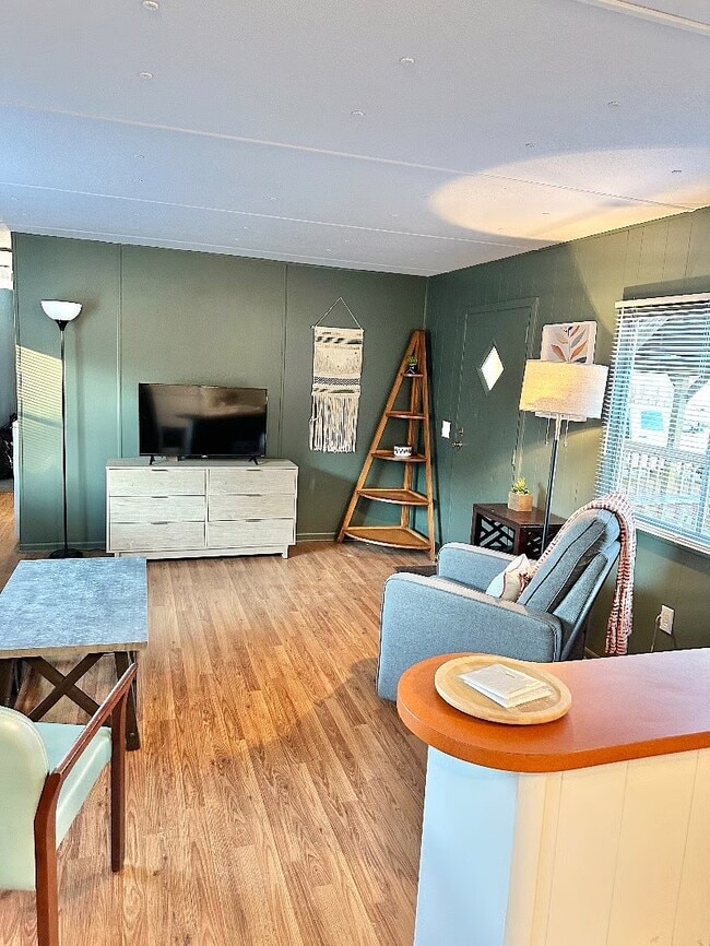 Building Photo - 4414 Holly Leaf Rd